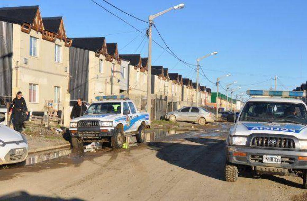 Contin�an los allanamientos en la b�squeda de Crespi