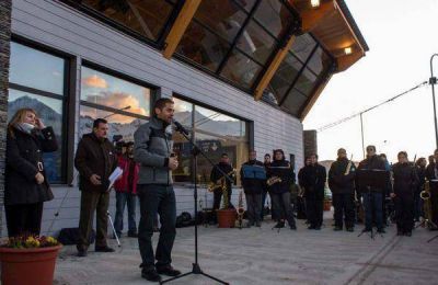 Inauguran obra complementaria a la pista de patinaje en Ushuaia 