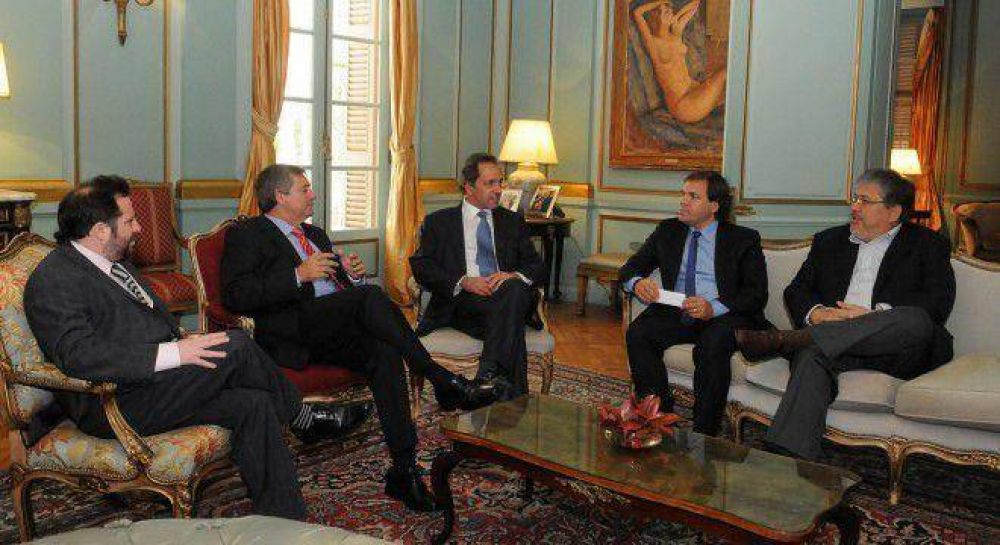 Scioli define el presupuesto con un ajuste en el Inmobiliario
