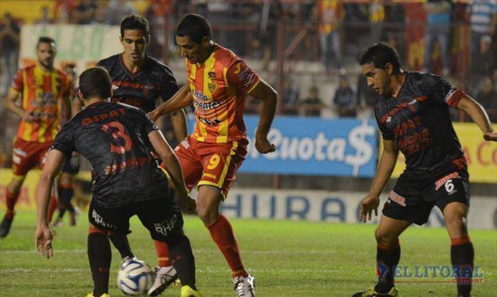 Boca Unidos no pudo con el esquema ultra conservador que present� Col�n