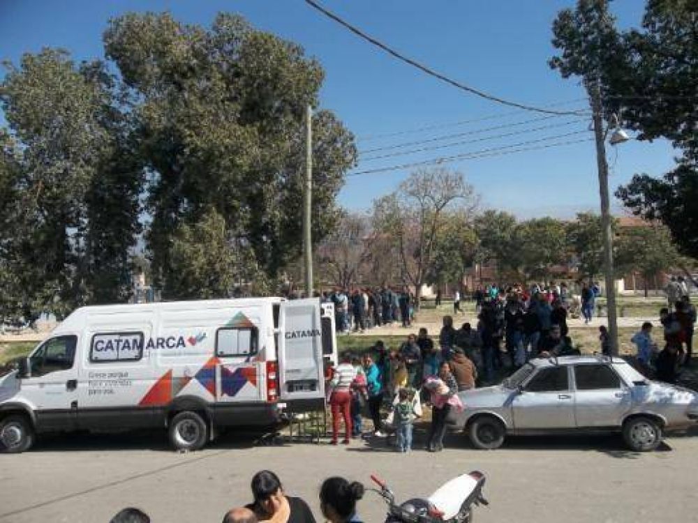 M�s de 80 familias recibir�n viviendas y m�dulos habitacionales gratuitos