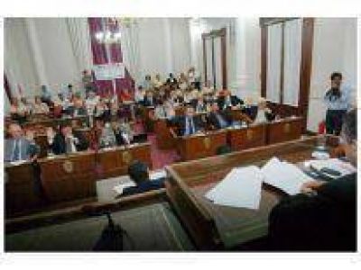 Sin concurso, reemplazaron al tesorero provincial