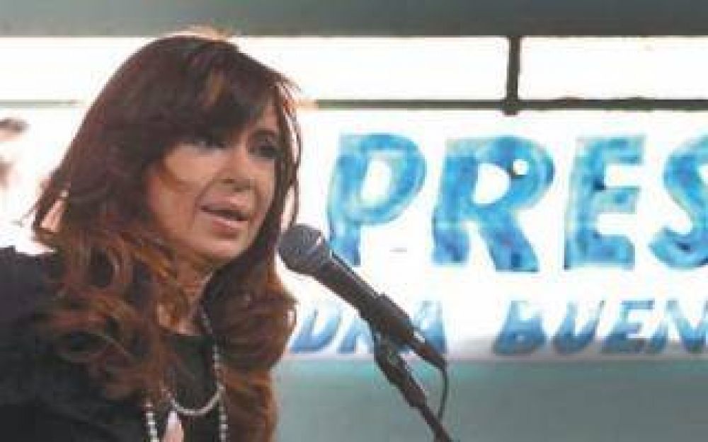 Cristina encabeza acto en Ezeiza para inaugurar empresa de George Soros