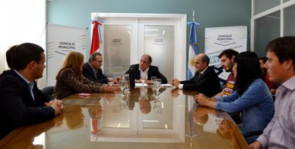 Estudiantes de abogac�a de la UNL realizar�n pr�cticas acad�micas en el Concejo Municipal