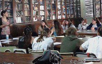 J�venes delinean proyectos en el Concejo Deliberante Estudiantil