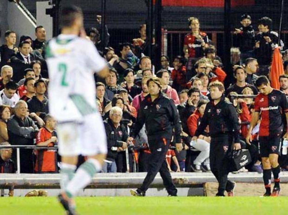 Se confirm� lo previsible en Newell's, C�ceres se desgarr� y no llega al cl�sico