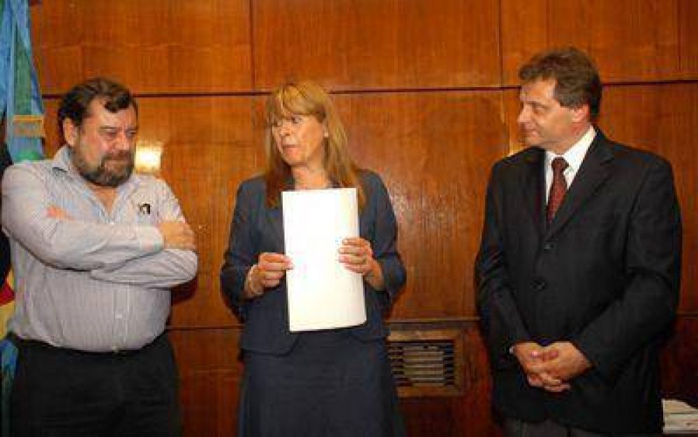 Fernando Gauna: �Arroyo no tiene u�as de guitarrero�