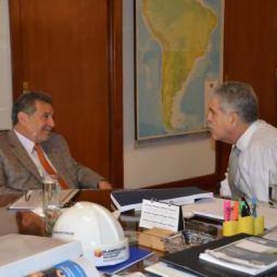 De Vido garantiz� la continuidad de la obra p�blica en 2014 y 2015