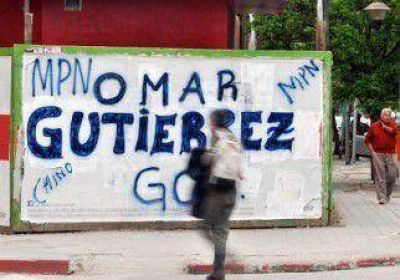 Ya aparecieron las primeras pintadas de Guti�rrez para 2015 