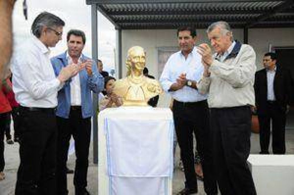 Entregaron 48 nuevos m�dulos habitacionales
