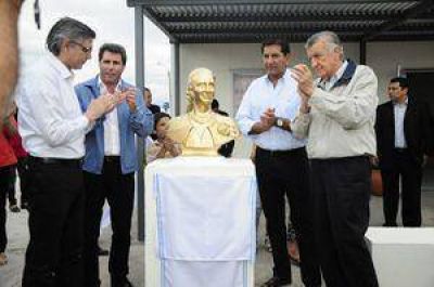 Entregaron 48 nuevos m�dulos habitacionales