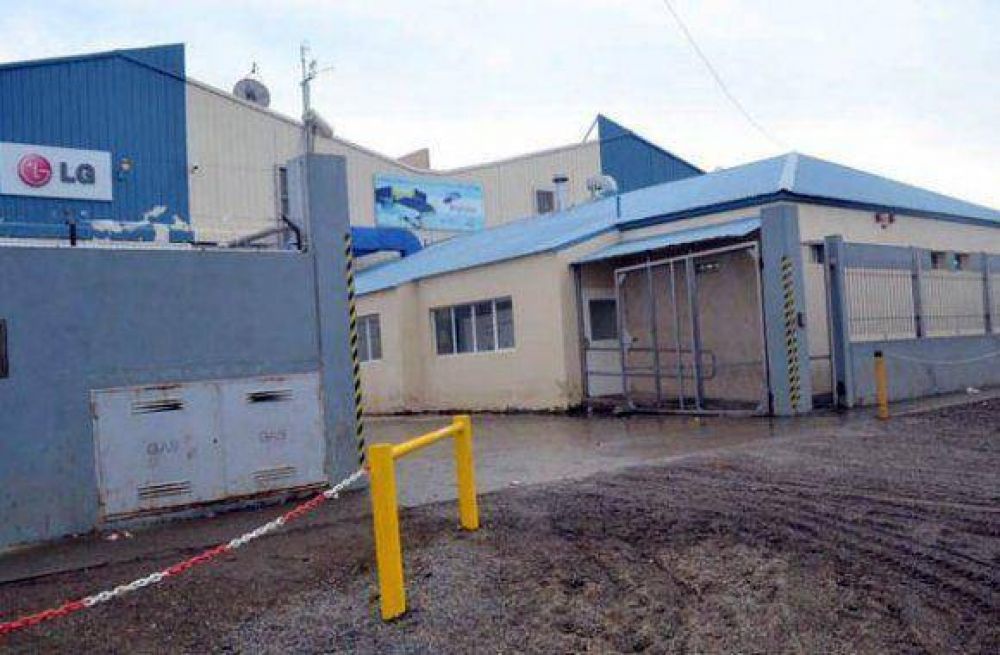 Brighstar dej� en la calle a 120 trabajadores