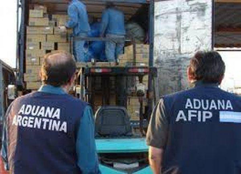 Aduaneros acordaron aumento y se suspendieron medidas de fuerza