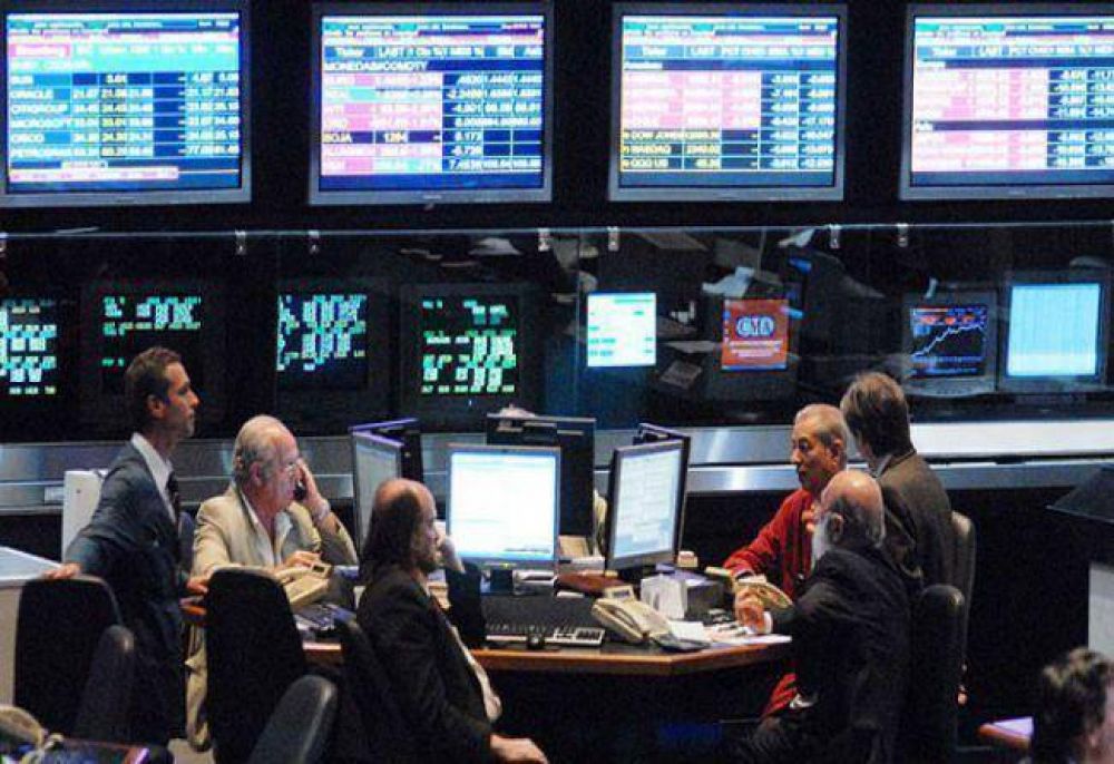 Efecto F�brega: la Bolsa se desploma 5,3% y se deval�a el peso