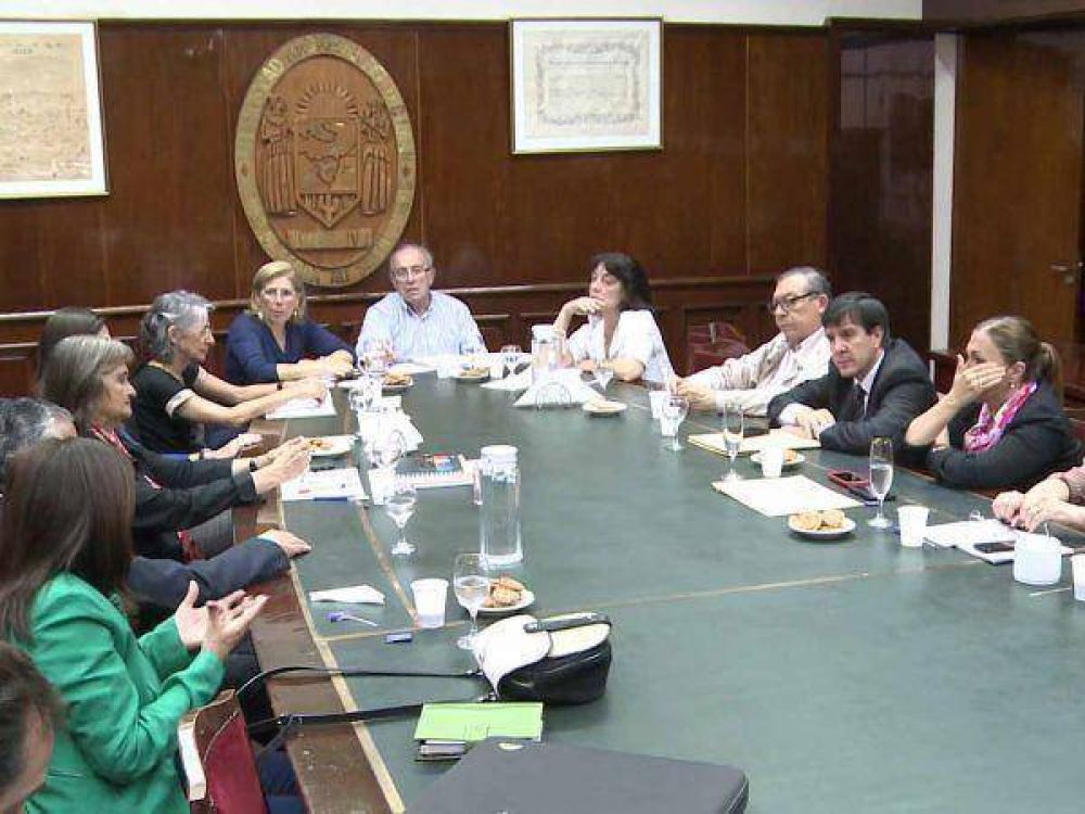 Reforma del Estatuto: se reunieron los decanos de las 13 facultades de la UNT