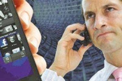 Nueva andanada de denuncias por el aumento aplicado por las empresas de telefon�a celular