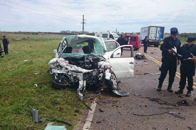 Tres heridos dej� un fuerte choque en la ruta 12