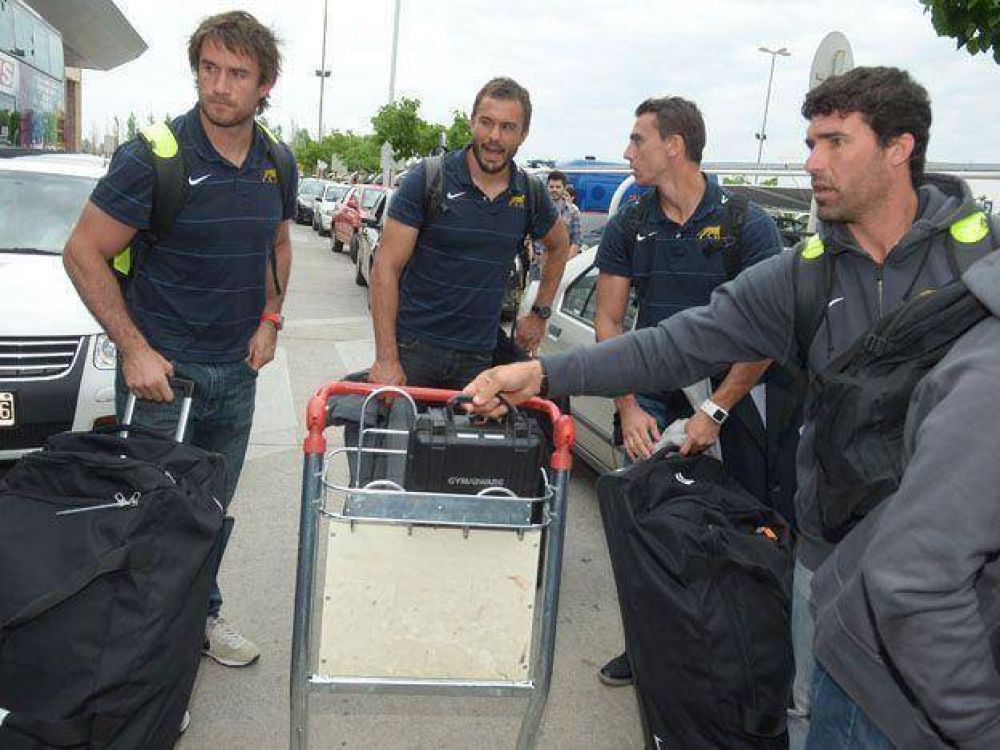 �Llegaron Los Pumas! Fotos del recibimiento de los mendocinos en el Aeropuerto