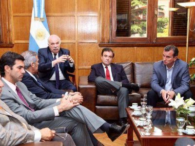 P�rez se reuni� con Casamiquela y Capitanich en Buenos Aires