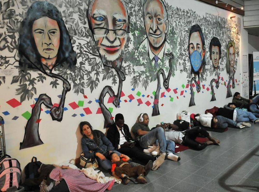 Desbord� el aeropuerto de Mendoza, por niebla en Chile