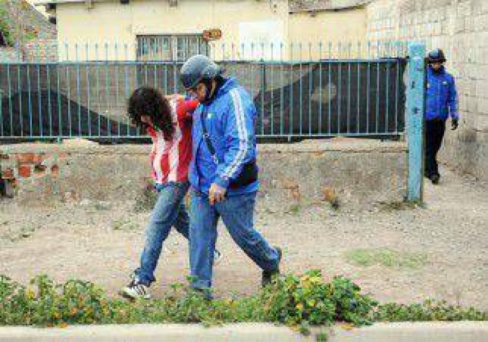 Sali� de la comisar�a con permiso y volvi� a robar 