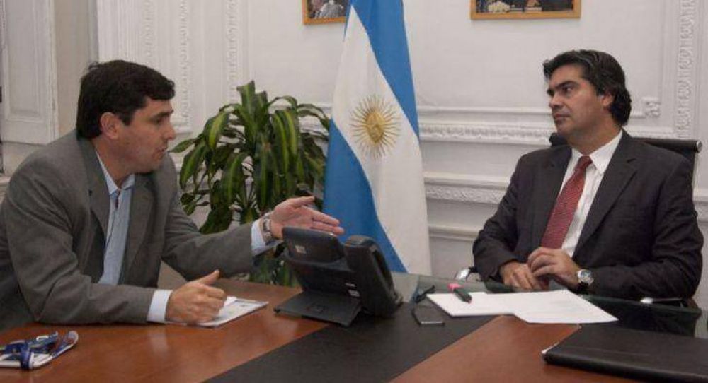 Capitanich, junto a V�ctor Giraud por mejores caminos