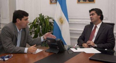 Capitanich, junto a V�ctor Giraud por mejores caminos