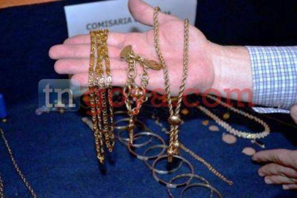 Joyas robadas a Cassani habr�an sido recuperadas en el Gran Buenos Aires