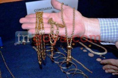 Joyas robadas a Cassani habr�an sido recuperadas en el Gran Buenos Aires
