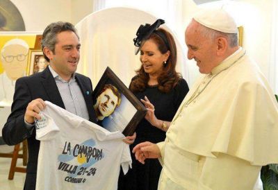 Efecto Francisco: La C�mpora por primera vez peregrina a Luj�n