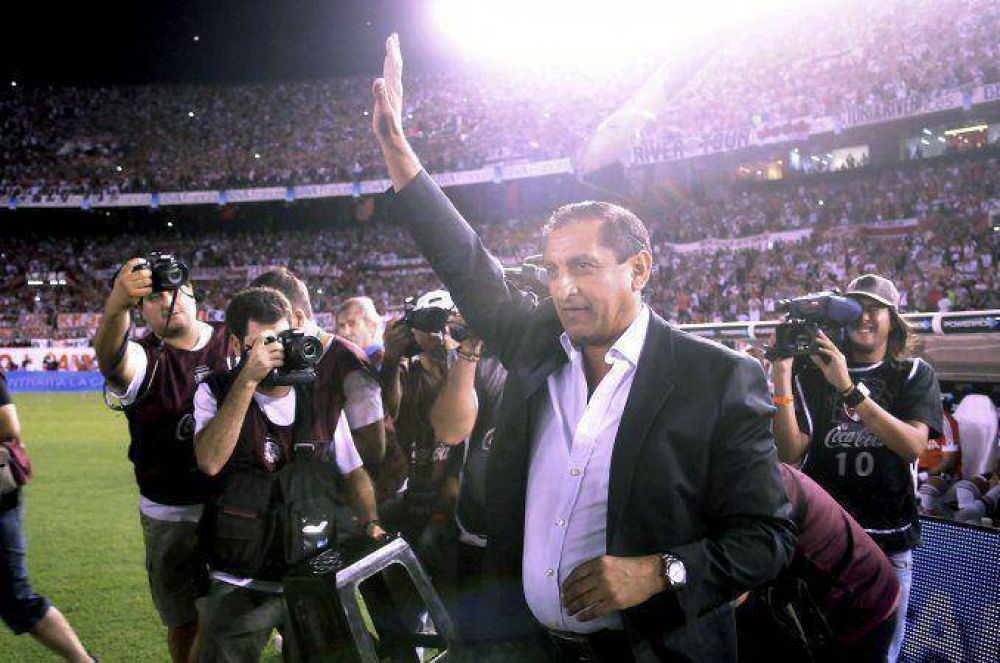 Ram�n vuelve: estar� en el Supercl�sico y dirigir� en Arabia Saudita
