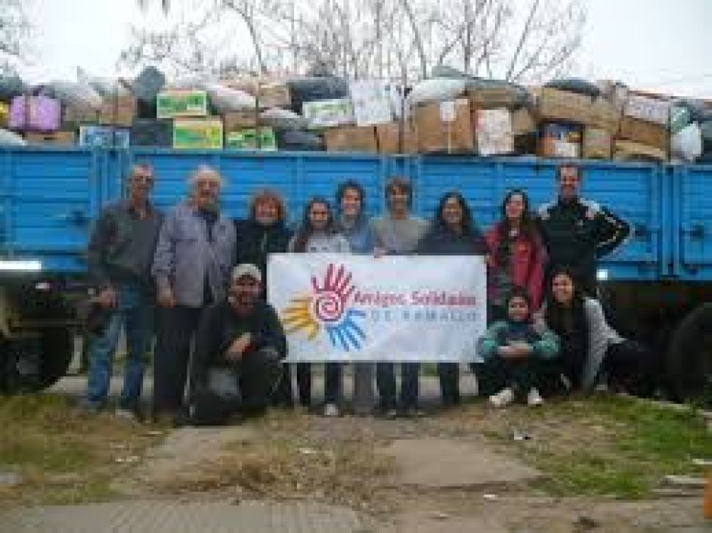 Festival de Amigos Solidarios en el Club Defensores
