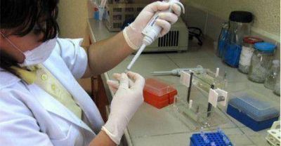 Baro propuso la gratuidad del examen de ADN para personas de bajos recursos en juicios filiatorios