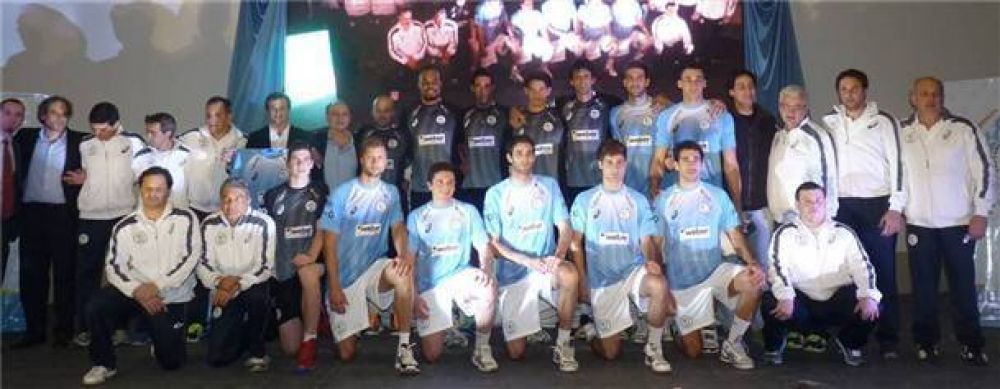 Los actores del voley posaron en el Cine