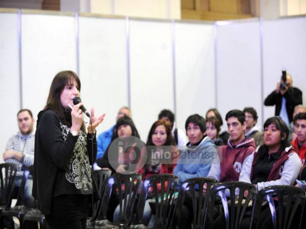 Teresa Dova particip� de la Expo Universidad