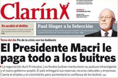 En Tucum�n tambi�n se reparti� la versi�n par�dica del diario Clar�n 