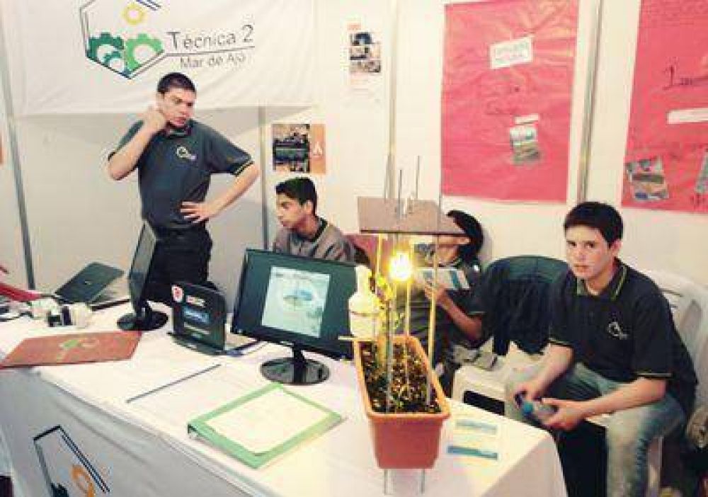 Alumnos de escuelas t�cnicas mostraron sus producciones