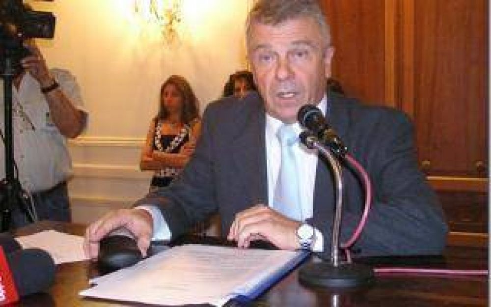 Pergamino: Intendente Pacini anunci� construcci�n de casa para adultos mayores