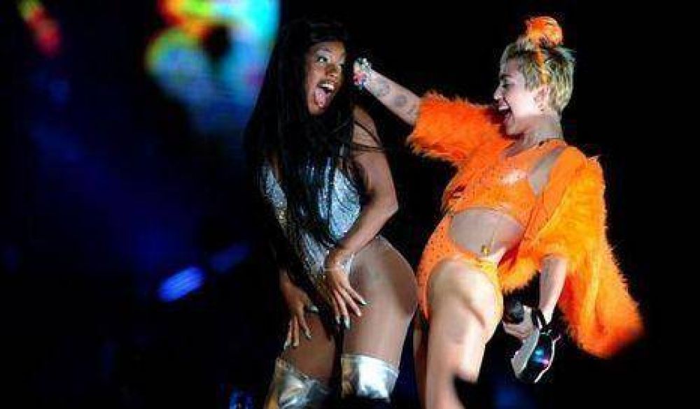 Miley Cyrus hizo delirar a sus fans argentinas