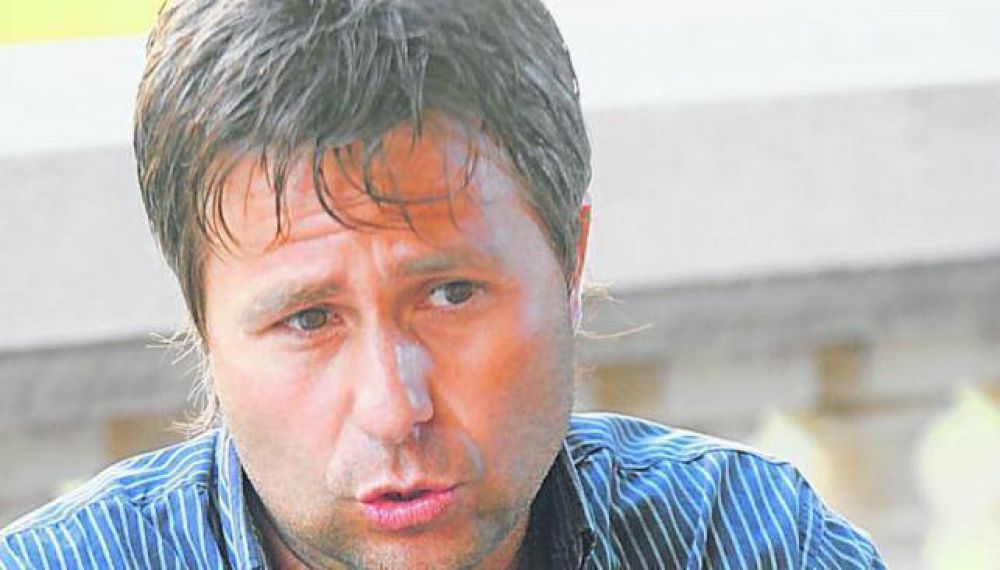 Edgard Bruno: La Militante pide PASO y que Adriana sea candidata