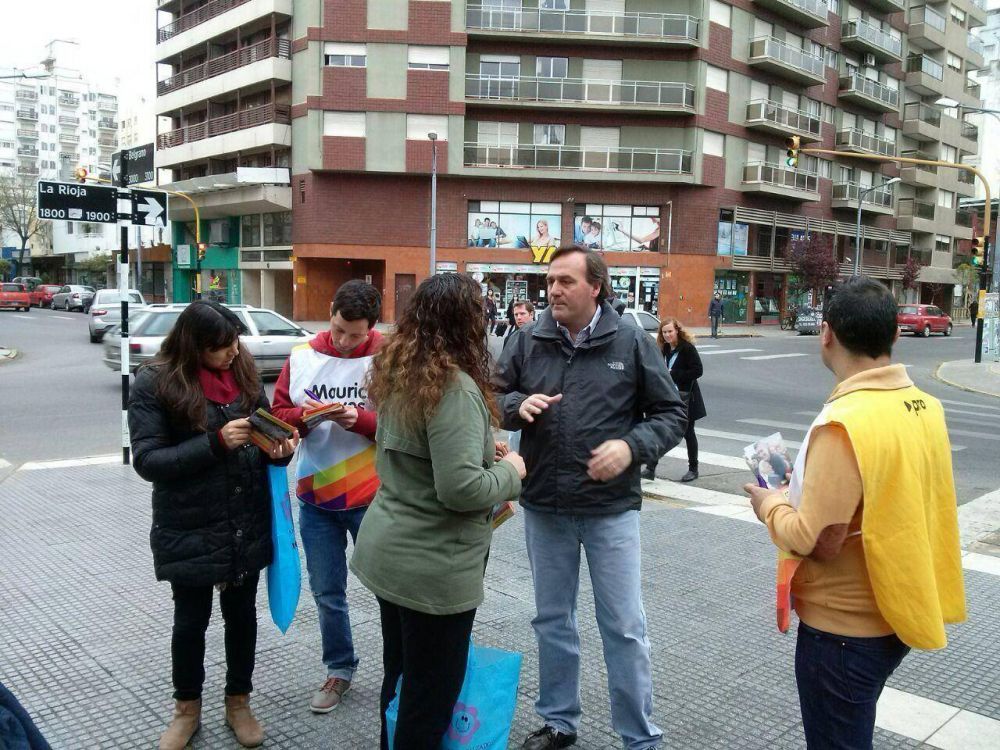 Juan Aicega: �Necesitamos una nueva relaci�n entre los dirigentes pol�ticos y la gente�