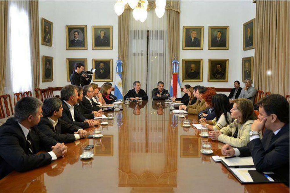 Ser�an 12 los presidentes latinoamericanos que visiten Paran� en diciembre