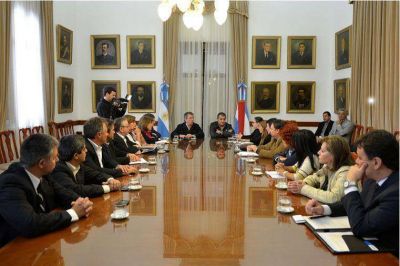 Ser�an 12 los presidentes latinoamericanos que visiten Paran� en diciembre