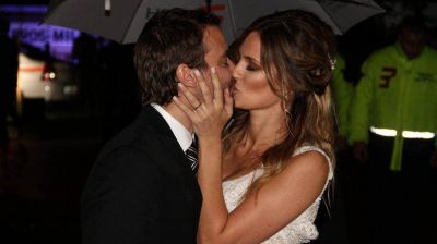 Las fotos de la boda de Paula Chaves y Pedro Alfonso: festejaron con famosos y familiares