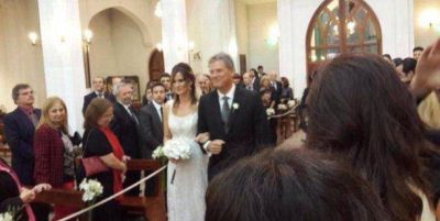 Se casaron Paula Chaves y Pedro Alfonso