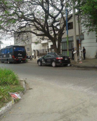 Allanaron 40 propiedades de la familia Ale, secuestraron drogas, armas y detuvieron al 