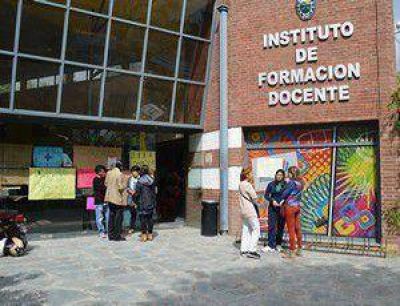 La Municipalidad critic� al Gobierno por su actitud ante la toma del IFDC