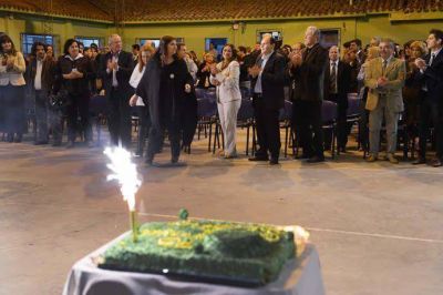 Luc�a en los festejos por el cumplea�os de la Cuesta de El Portezuelo