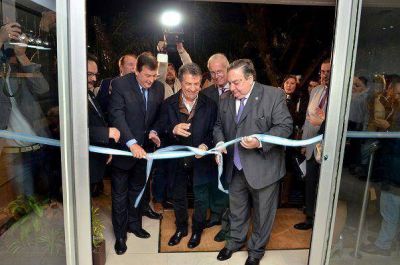Urribarri inaugur� un nuevo complejo tur�stico en Col�n