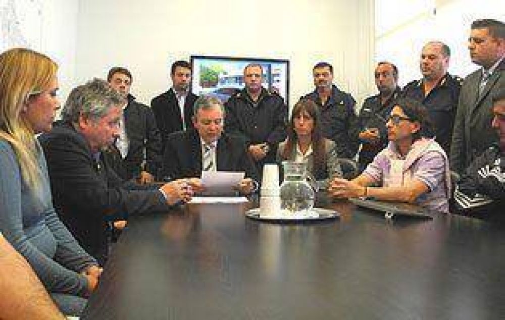 Foros de seguridad �unifican criterios� con el Municipio
